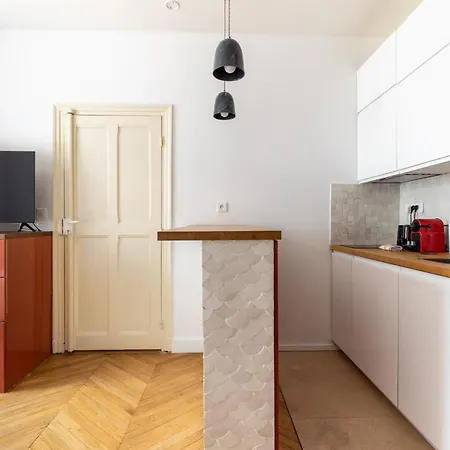 Nicolo Passy Magnifique Studio